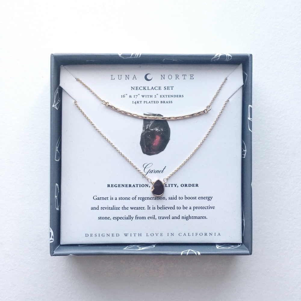 ☆ NEW Luna Norte - Boxed Garnet Necklace Set